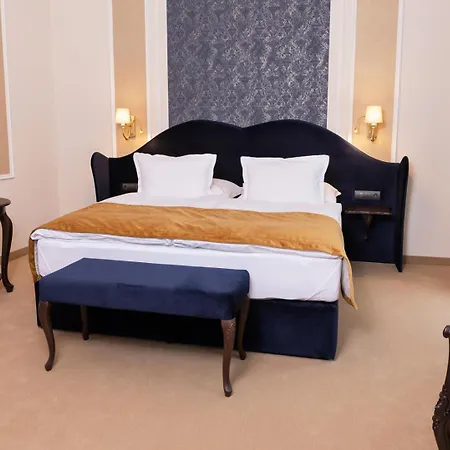 Boutique Hotel Gaia Kecskemet Exterior photo